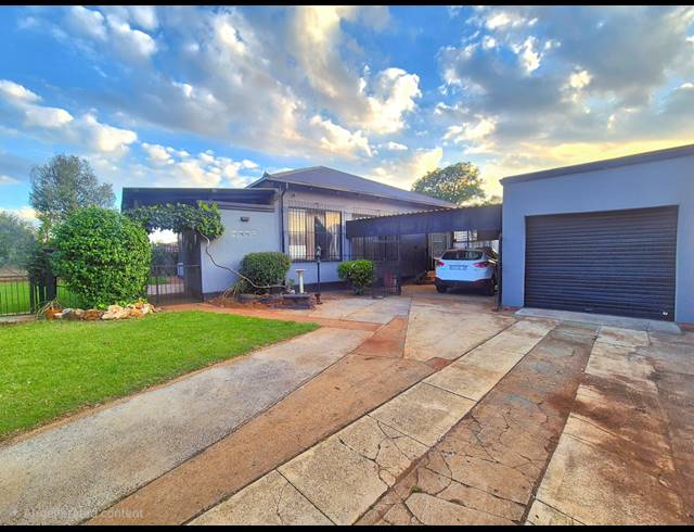 4 BEDROOM HOUSE FOR SALE IN BRENTHURST